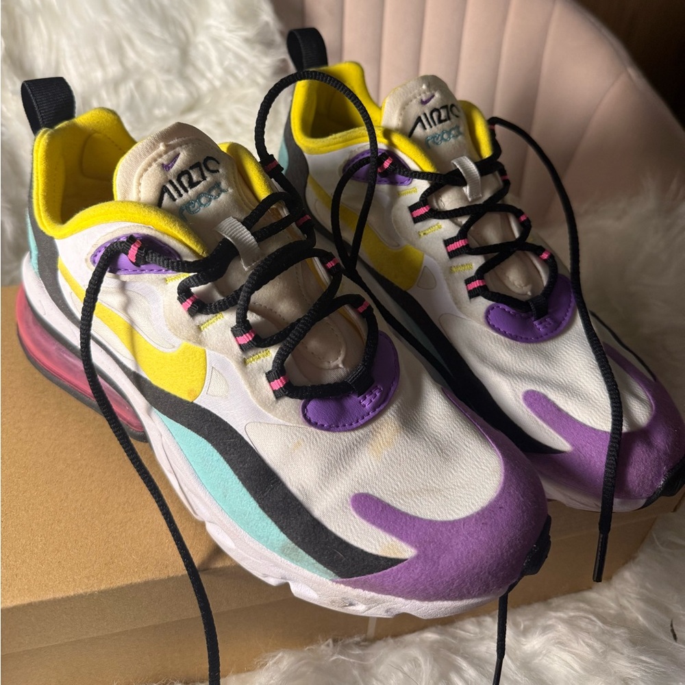 Nike AIR MAX 270 REACT sneakers in multicolor way- women’s size 6!